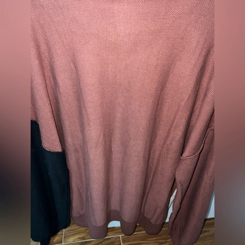 Sweater - Picture 6 of 9